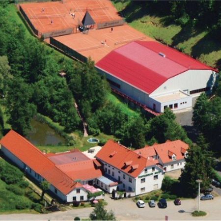 Hotel Mlyn - Jihlava Vílanec Exterior foto