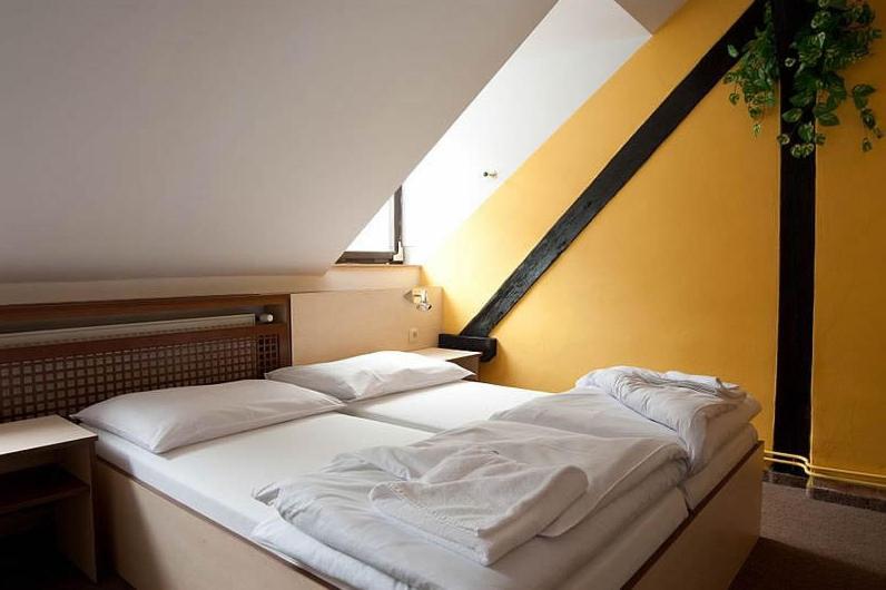 Hotel Mlyn - Jihlava Vílanec Zimmer foto